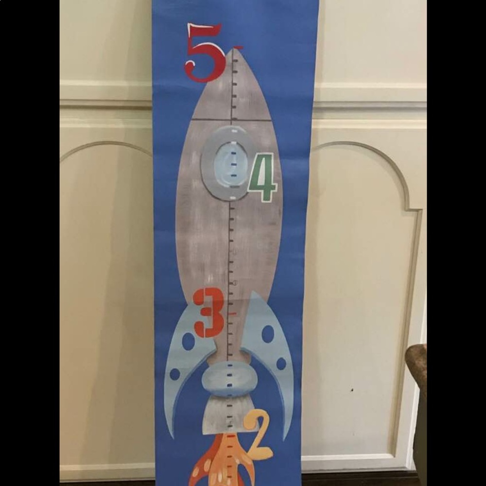 Wall growth chart from pottery barn.